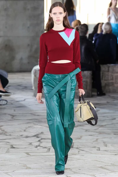 Look 34